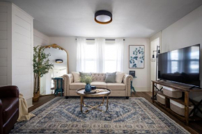 Walkable to Everywhere in Little Italy- Near CWRU and Cleveland Clinic Main Campus